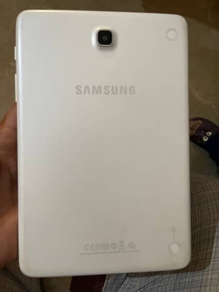 Samsung Galaxy Tab A 8"  2gb ram 16 gb rom 11