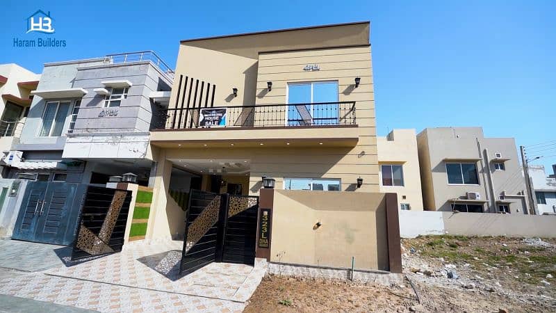 5 Marla owner built house for sale 0