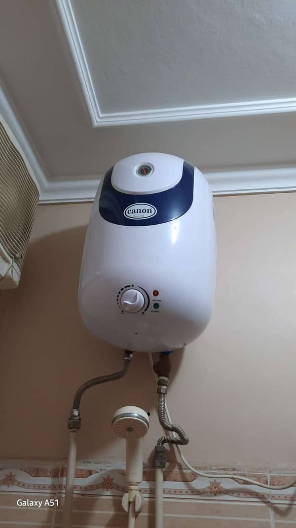 Cannon 25L Electric Instant Gyser - Other Home Appliances - 1077814913