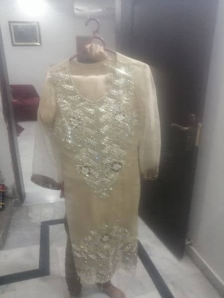 beautiful party wear dress only 2 times used 0305/48/54/472 4