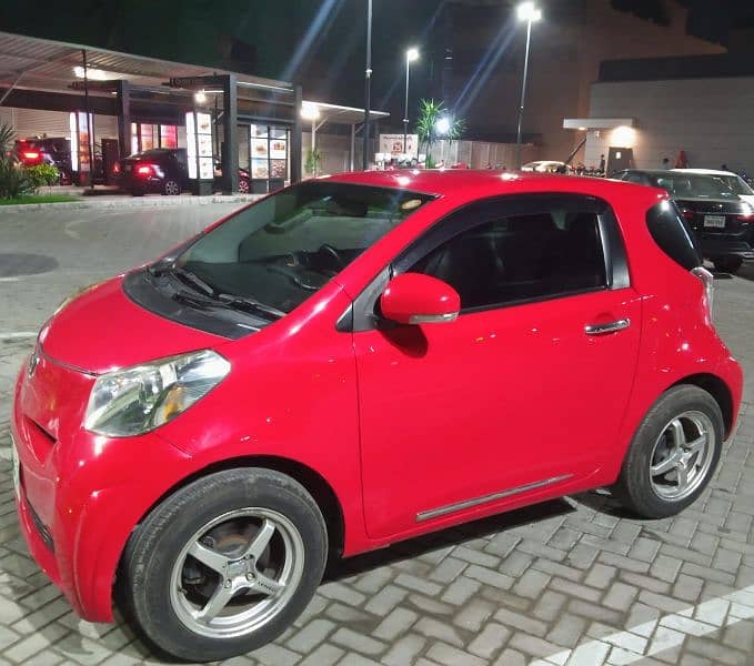 TOYOTA IQ 6