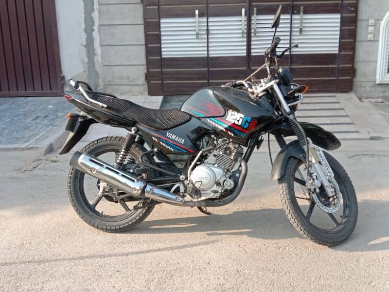 Yamaha ybr125G 0
