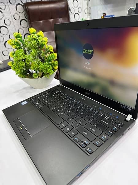 Acer travelmate core i5 6th gen 8/256 ssd 9