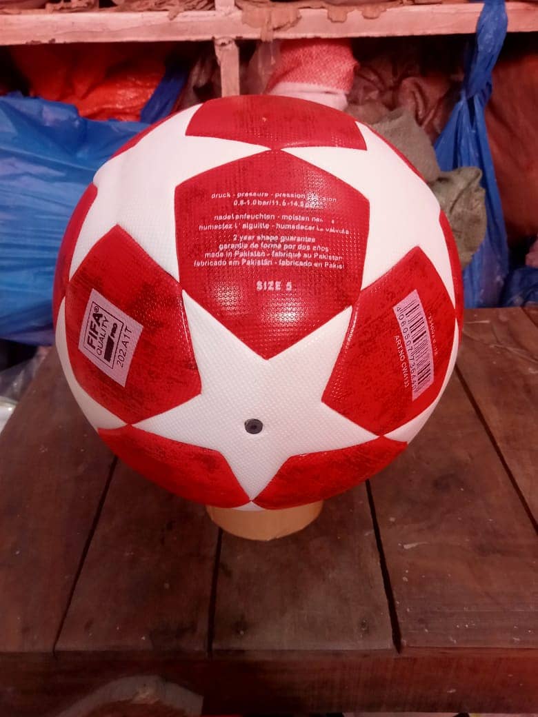 Foot balls/Fifa foot ball/Soccer ball/for sale (03217102625) 4
