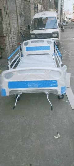 Manufacturing of Hospital Bed Patient Bed Couch Surgical Beds Trolley
