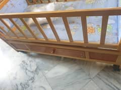Brand new baby cot just 1 baar use hua ha urgent sale