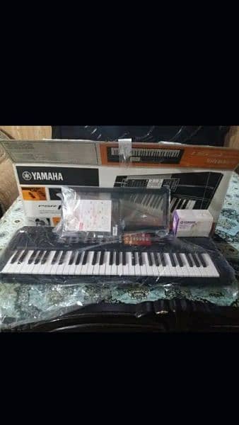 Yamaha piano brend New condition 1