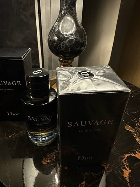 Dior Sauvage perfume 1