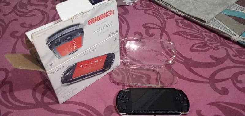 SONY PSP PLAYSTATION PORTABLE MODEL 3004 WITH BOX CONDITION 9.5/10 10