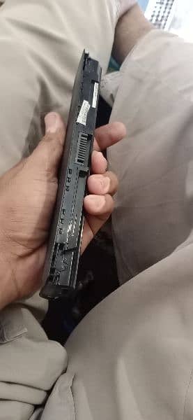 Toshiba laptop Battery 1