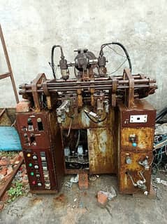 Molding Machine