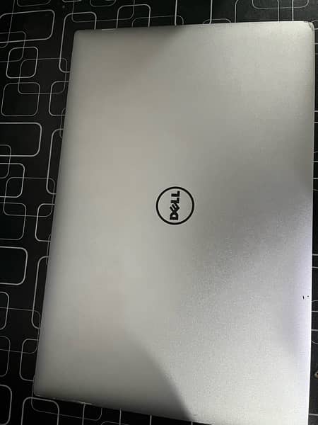 Dell Precision 5520 Laptop i7 (7th gen) with Graphics Card 3