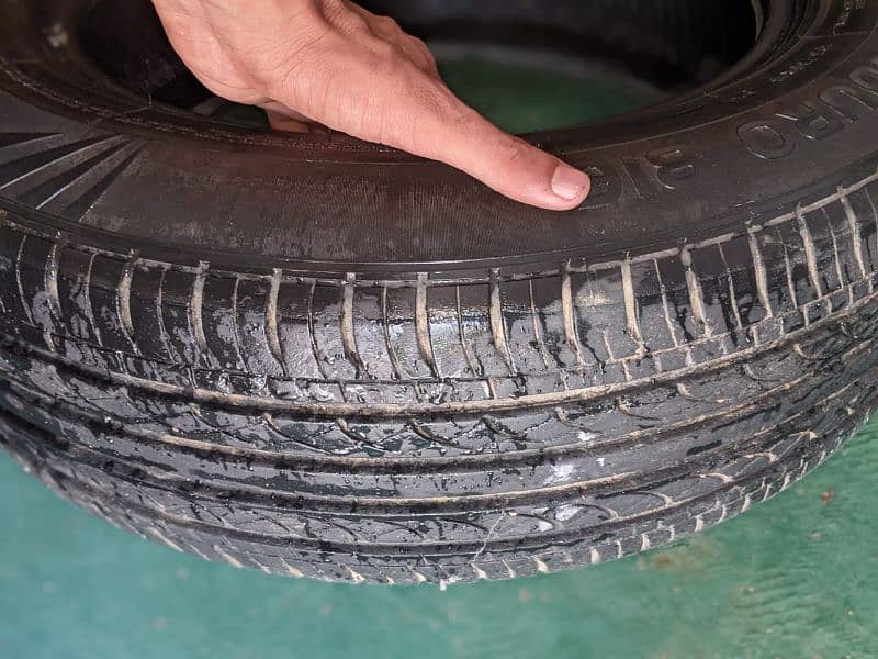 tubeless tyre R15 1