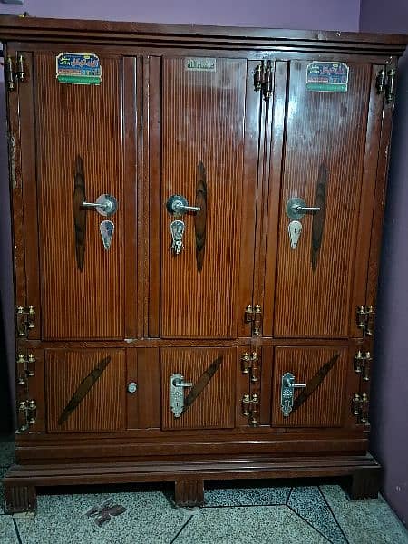 3door Wardrob in new condition 1