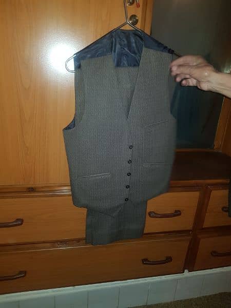 Men's Three piece suit imported Cloth for 40+ age group 2