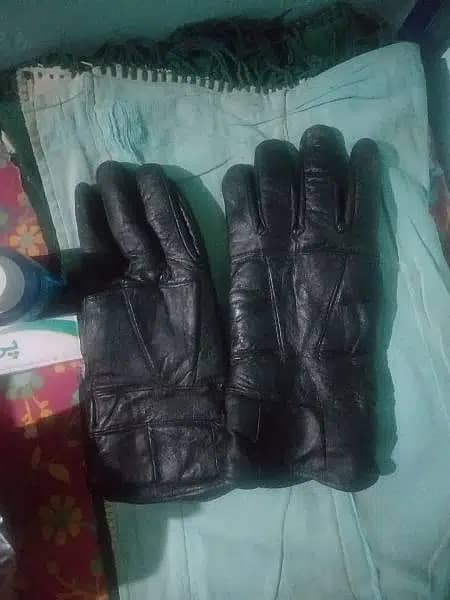 gloves for sale. no issue. 0