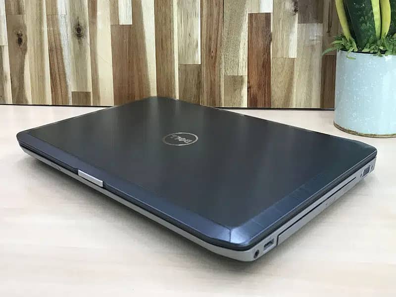 DELL LATITUDE E5520 CORE I5 15,6INCH WITH NUMARICAL KEYBORD 1