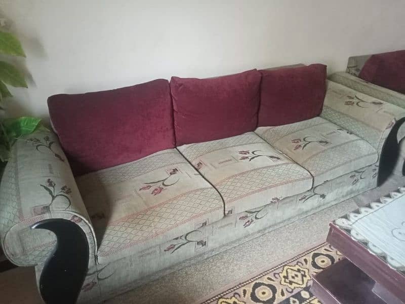 5 seater sofa urgent sale negotiable 4