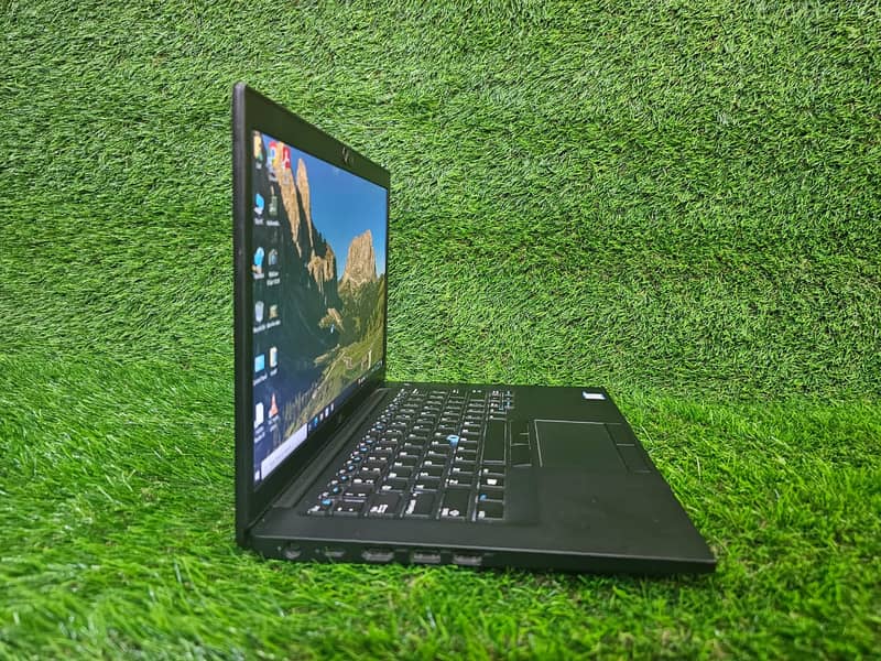 Dell Latitude E7480 Laptop 1