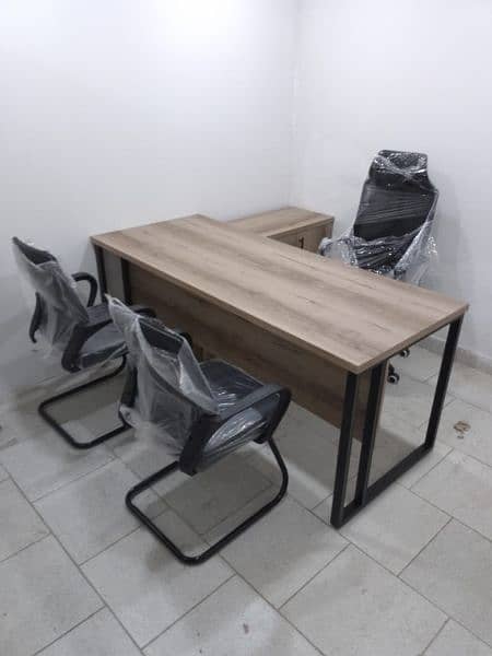 EXECUTIVE TABLES/OFFICE FURNITURE/WORK DESK/RECEPTION/WORKSTATION 3