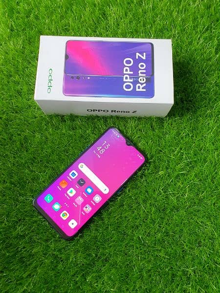 Oppo Reno z 8Gb 256Gb ,OPPO F15  8/256Gb ( Display Fingerprint) 10/10 6