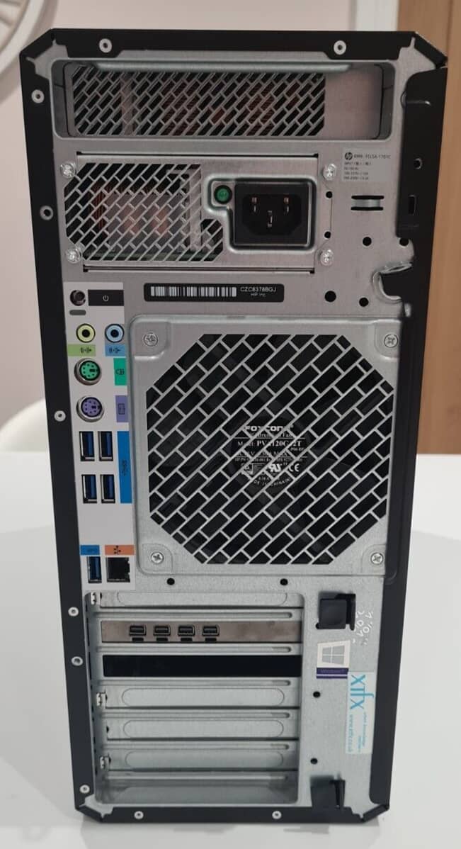 HP Workstation Z4 G4 10 Gen Intel Xeon W-2155 5