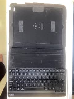 Original Belkin iPad 9.7 inch Case with Keyboard