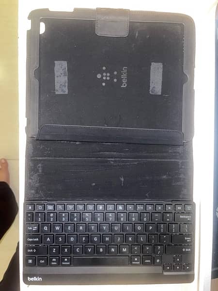 Original Belkin iPad 9.7 inch Case with Keyboard 0