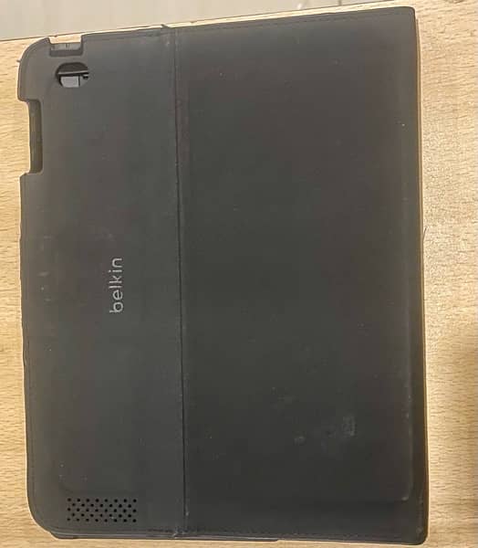 Original Belkin iPad 9.7 inch Case with Keyboard 1
