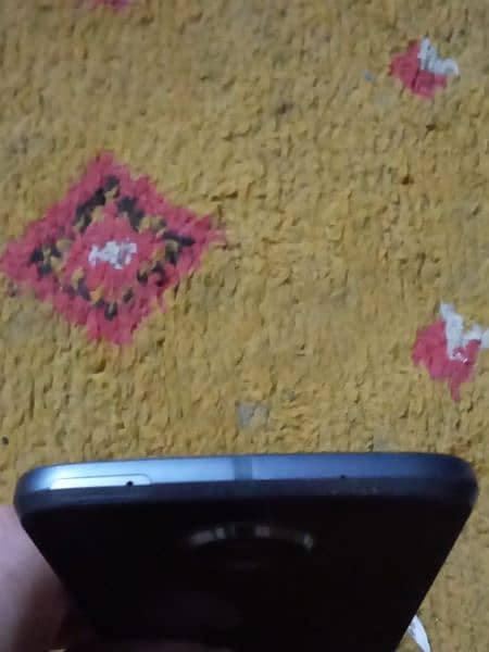 Moto Z force 4gb/32gb exchange possible 7