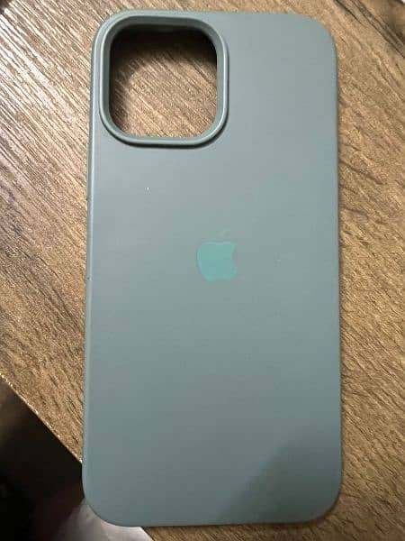 iPhone 13 Pro Max Air Skin & Silicon Covers|Used once 8
