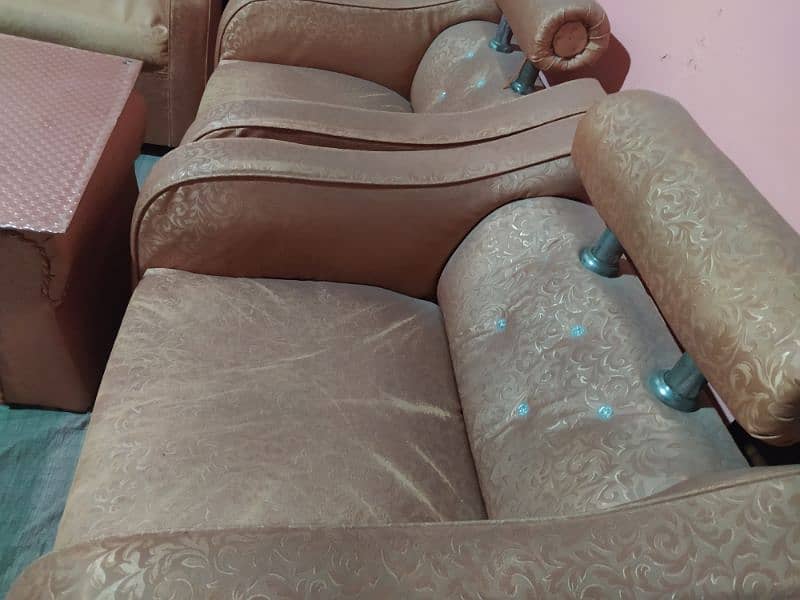 7 seater sofa set with table 4