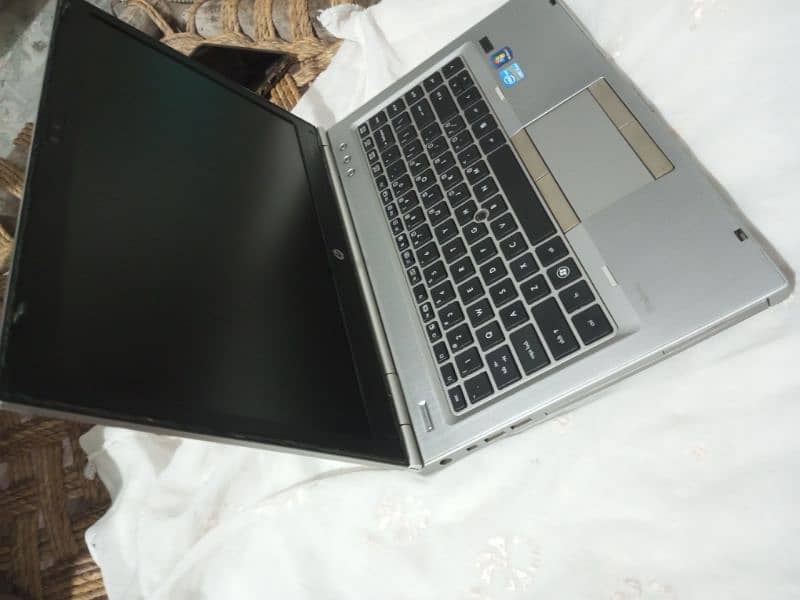 Hp elitebook 8460 5