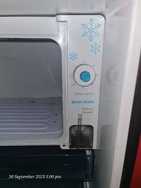 Dawalance Refrigerator for sale 4