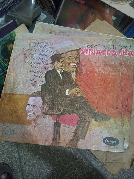 Vinyl Turntable Gramophone Antique Record Elvis Presley Frank Sinatra 10