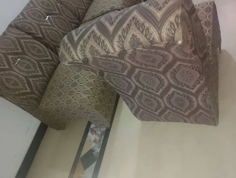 Sofa seats available for sale 4