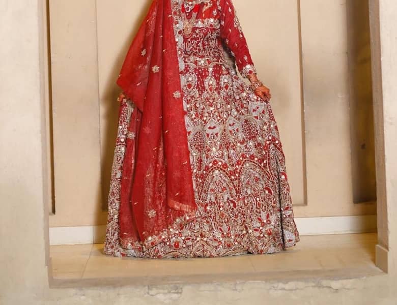 bridal lehnga in medium size 2