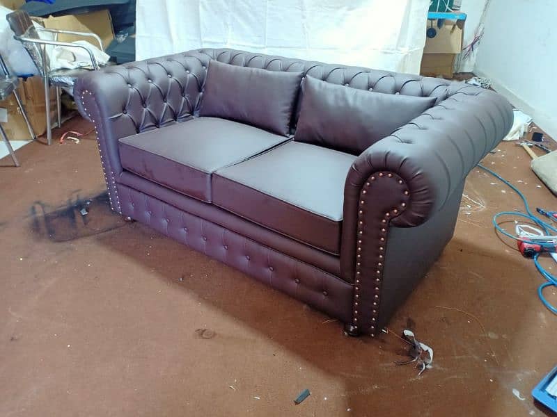 Chesterfield sofa ( molty foam) 11
