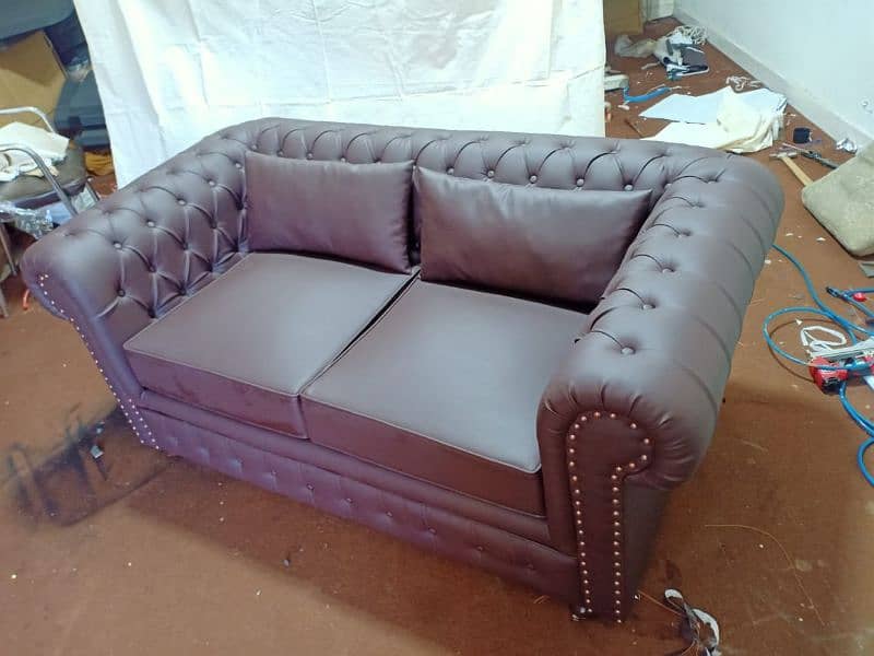 Chesterfield sofa ( molty foam) 12