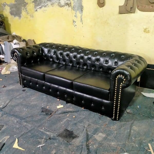 Chesterfield sofa ( molty foam) 14