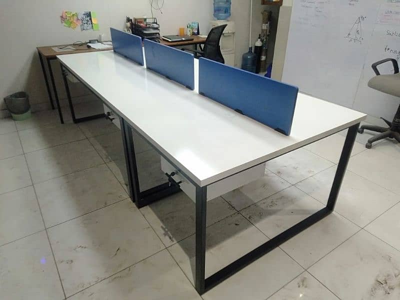 Workstation/Employee Workstation/Office Furniture/Work Desk/Work Table 1