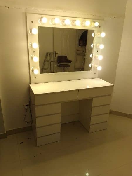 Dressing tables/Vanity 0