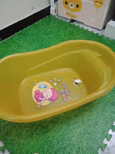 kids bath tub / baby bather  with free shower cap