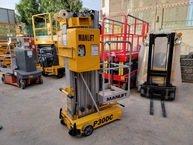 Delta Man lift P30DC Vertical Mast Lift Scissor Lift for Sale in KHI 1