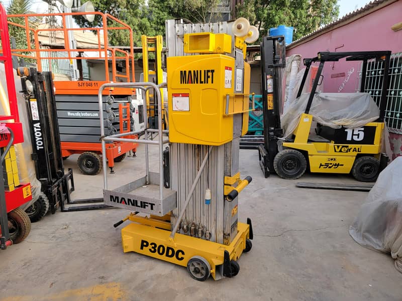 Delta Man lift P30DC Vertical Mast Lift Scissor Lift for Sale in KHI 2