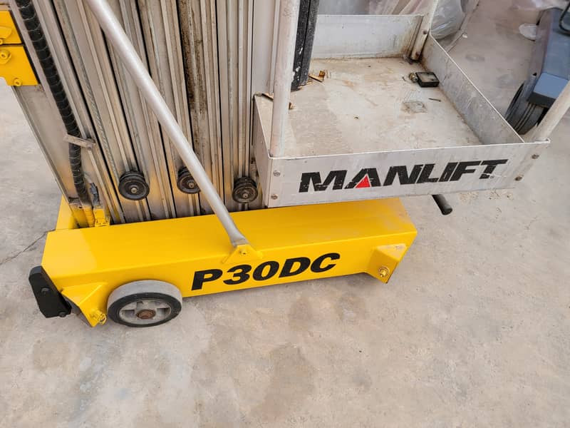 Delta Man lift P30DC Vertical Mast Lift Scissor Lift for Sale in KHI 17