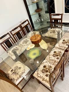 8 seater dining table urgent sale 0