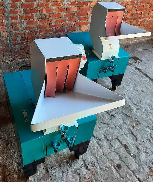 INDUSTRIAL PLASTIC CRUSHER 2