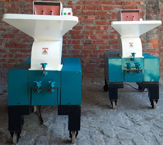 INDUSTRIAL PLASTIC CRUSHER 3