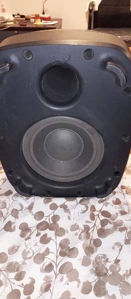 Polk audio active subwoofer with 2 Japanese speakers 9
